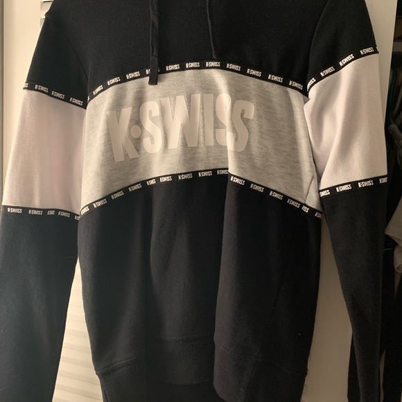 Pullover - Picture 2 of 3